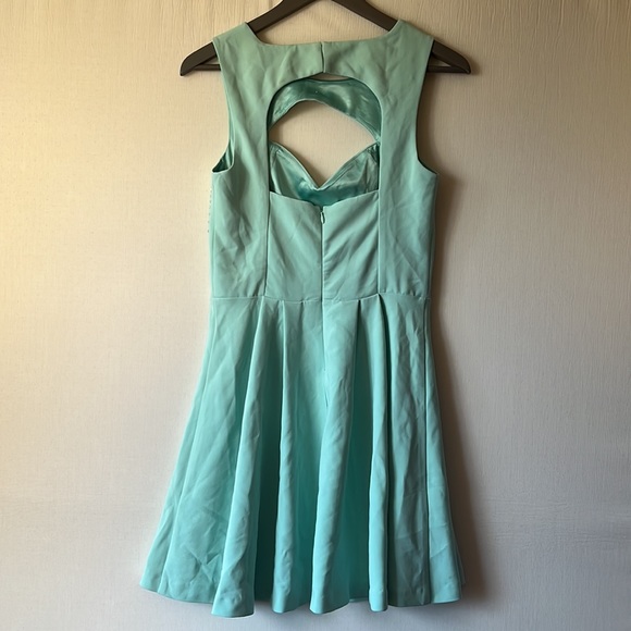 Guess beaded Dress - Picture 4 of 7